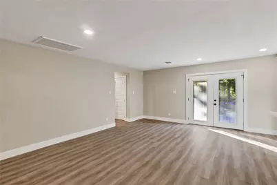 209 W 9th Street, Kemp, TX 75143 - Photo 11