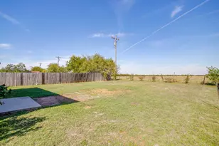 410 Mesquite Dr, Rio Vista, TX 76093 - Photo 19