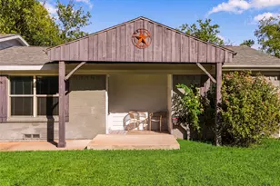 1812 Spring Lake Dr, Mesquite, TX 75149 - Photo 1