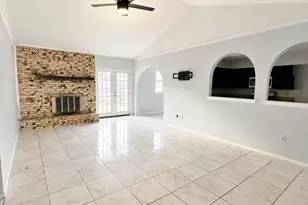 2705 Springlake Ct, Irving, TX 75060 - Photo 3