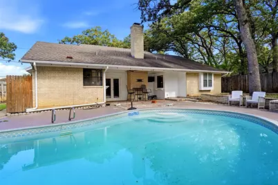 5016 Kemble Street, Fort Worth, TX 76103 - Photo 3