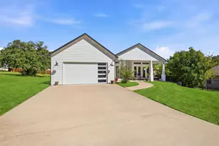 109 Bowie Dr, Lake Kiowa, TX 76240 - Photo 3
