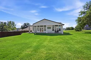 109 Bowie Dr, Lake Kiowa, TX 76240 - Photo 37