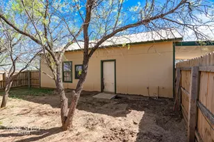 542 McCartney Ln, Tye, TX 79563 - Photo 31