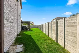 924 Plaza Ln, Argyle, TX 76226 - Photo 33