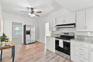 906 W 7th St, Cisco, TX 76437 - Photo 11