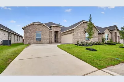 10413 Sunset Shore Drive, Grand Prairie, TX 76065 - Photo 3