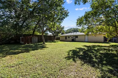 2251 Cambridge Drive, Irving, TX 75061 - Photo 19