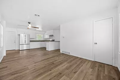 2251 Cambridge Drive, Irving, TX 75061 - Photo 3