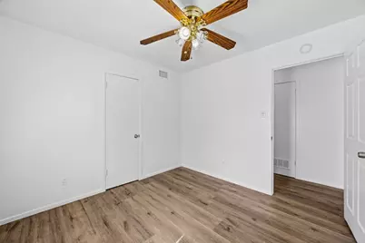 2251 Cambridge Drive, Irving, TX 75061 - Photo 9