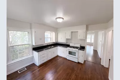 1709 N Sylvania Avenue, Fort Worth, TX 76111 - Photo 11