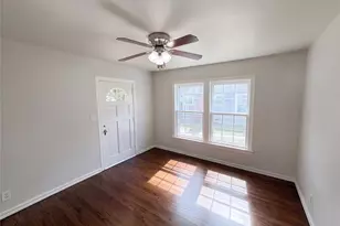 1709 N Sylvania Ave, Fort Worth, TX 76111 - Photo 5