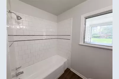1709 N Sylvania Avenue, Fort Worth, TX 76111 - Photo 17