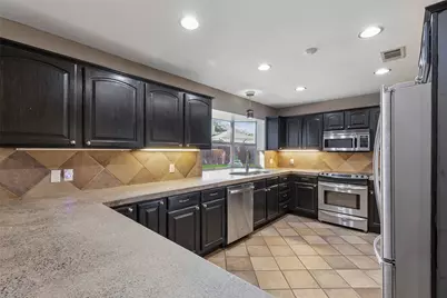 5945 Diamond Oaks Drive S, Haltom City, TX 76117 - Photo 13