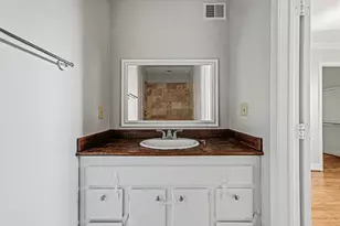 5222 Fleetwood Oaks Ave, Dallas, TX 75235 - Photo 13