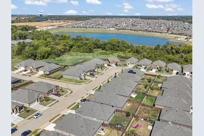 11228 Canyon Oak Street, Aubrey, TX 76227 - Photo 3