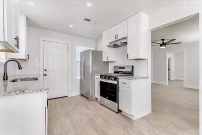 1109 W Avenue A, Garland, TX 75040 - Photo 5