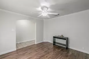 820 SW Southridge Dr, Burleson, TX 76028 - Photo 5