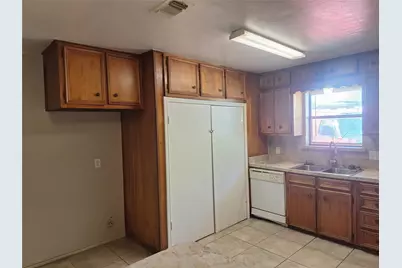 203 Thompson Street, Everman, TX 76140 - Photo 5