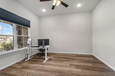 1004 Northern Oaks Court, Springtown, TX 76082 - Photo 7