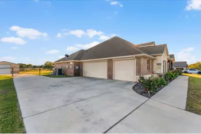 1004 Northern Oaks Court, Springtown, TX 76082 - Photo 3