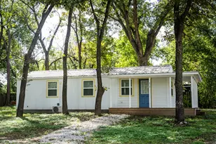 414 N Avenue F, Clifton, TX 76634 - Photo 1