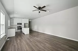 910 N Throckmorton, Sherman, TX 75090 - Photo 3