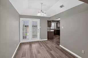 802 Custer St, Arlington, TX 76014 - Photo 5