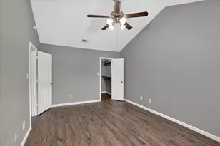 802 Custer St, Arlington, TX 76014 - Photo 11