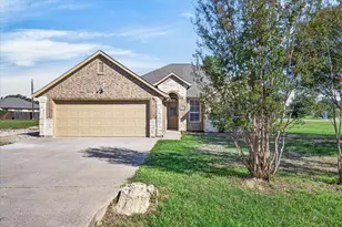 204 Bounding Main St, Gun Barrel City, TX 75156 - Photo 1