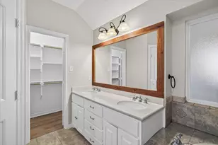 204 Bounding Main St, Gun Barrel City, TX 75156 - Photo 17