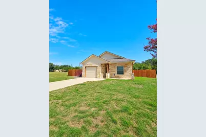 1304 Glenwood Circle, Breckenridge, TX 76424 - Photo 3