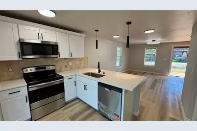 401 E Sanger Street, Celeste, TX 75423 - Photo 5