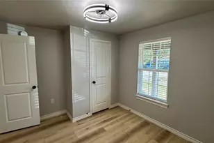 401 E Sanger St, Celeste, TX 75423 - Photo 7
