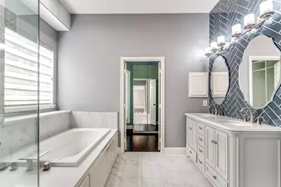 2913 Bellerive Drive, Plano, TX 75025 - Photo 11