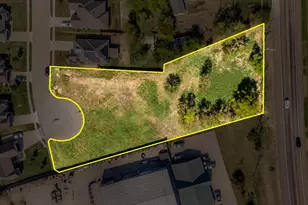 453 2nd St, Krum, TX 76249 - Photo 1
