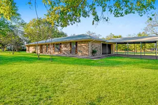 510 W Division, Blossom, TX 75416 - Photo 3