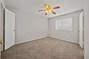 808 Redbud Dr, DeSoto, TX 75115 - Photo 13