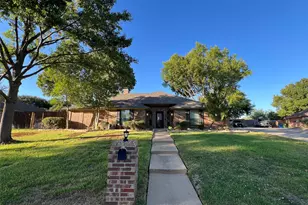 717 Highland Hls Ln, Highland Village, TX 75077 - Photo 1