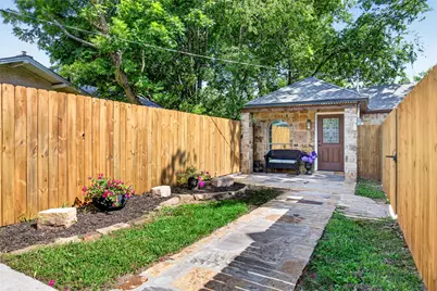 702B W Spring Street, Weatherford, TX 76086 - Photo 13