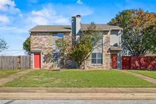 810 Redbud Dr, DeSoto, TX 75115 - Photo 1