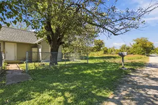 808 Mill St, Itasca, TX 76055 - Photo 19