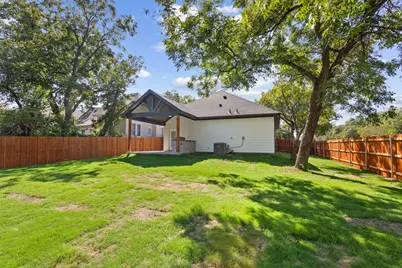 933 N 12th Street, Waco, TX 76707 - Photo 27