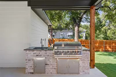 933 N 12th Street, Waco, TX 76707 - Photo 25