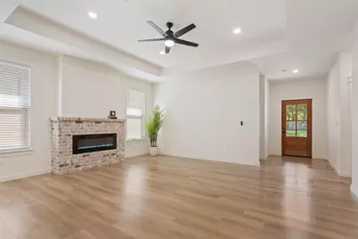 933 N 12th Street, Waco, TX 76707 - Photo 5