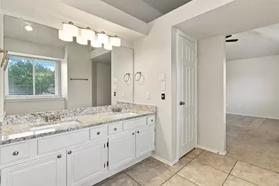 4205 Red Spruce Lane, Carrollton, TX 75010 - Photo 29