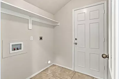 4205 Red Spruce Lane, Carrollton, TX 75010 - Photo 13