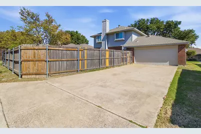 4205 Red Spruce Lane, Carrollton, TX 75010 - Photo 31