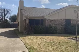 5728 Cancun Dr, North Richland Hills, TX 76180 - Photo 1