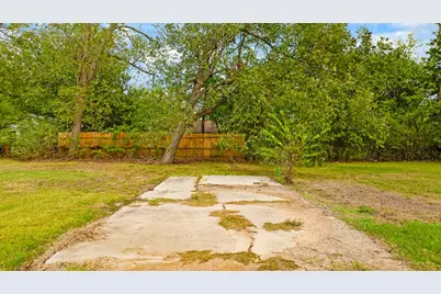 1011 S Church Street, Paris, TX 75460 - Photo 1